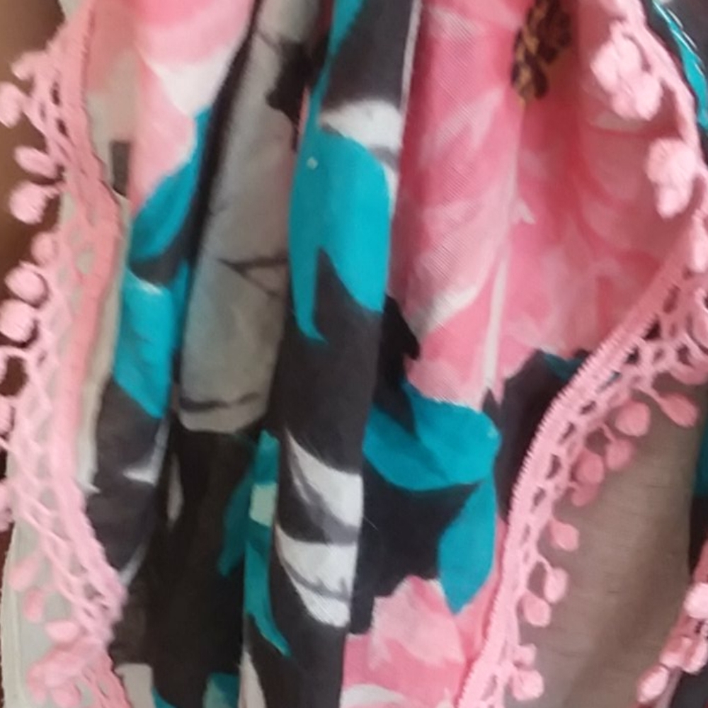 Aeropostle Floral Scarf - Picture 6 of 7